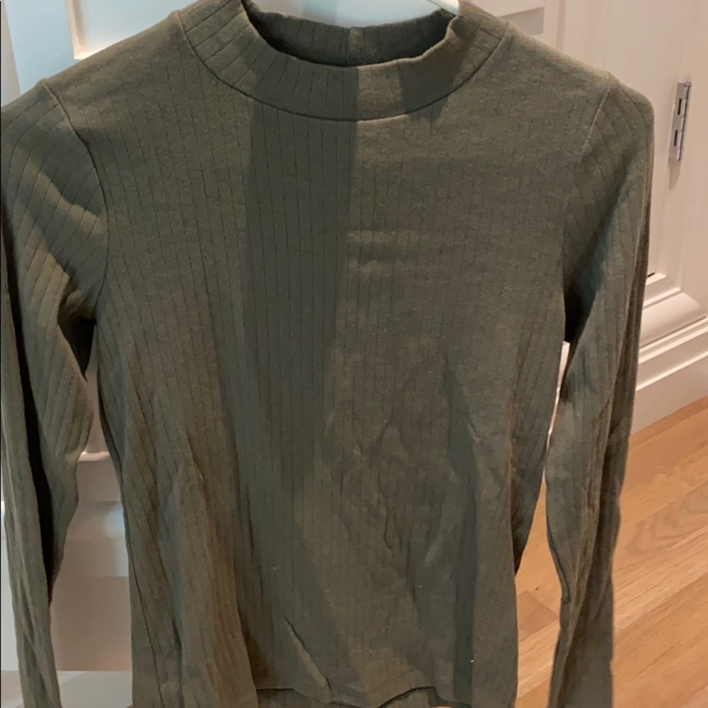 Uniqlo High Neck Long Sleeve